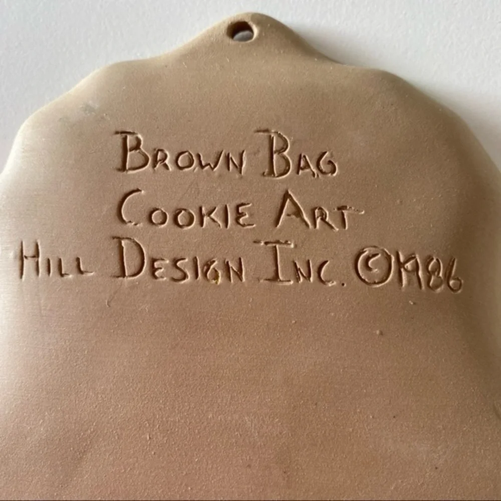 Vintage Brown Bag Cookie Art Happy Birthday Cake Cookie Mold NEW